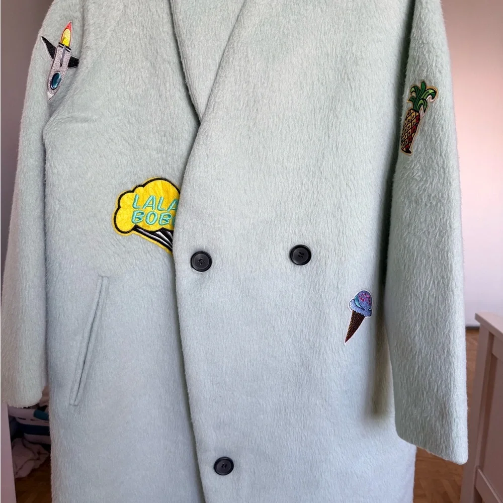 Coat - Picture 1 of 7
